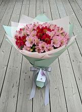 Букет цветов из:  Альстромерии #REPLACE_PRED# Дубовской