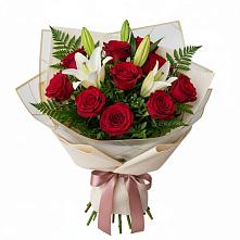 Букет цветов из:  Лилии и Розы в Дубовской