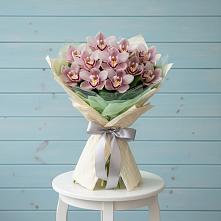 Букет цветов из:  Орхидеи и Розы в Дубовской