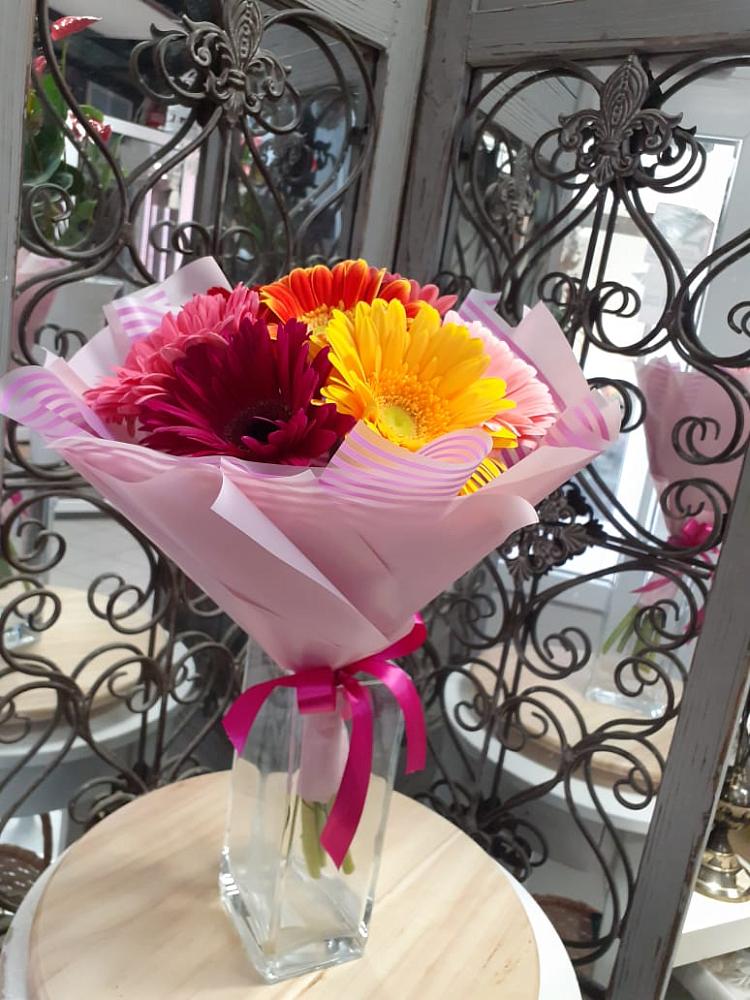 Букет цветов из: Герберы в Дубовской