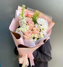 Букет цветов из:  Хризантемы и Розы в Дубовской