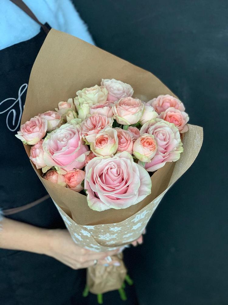 Букет цветов из: Хризантемы и Розы в Дубовской