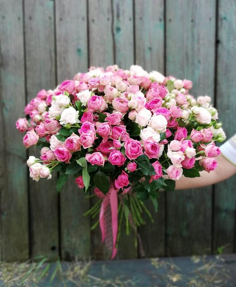 Букет Розовые кустовые розы Натали и Лав Лидия в Дубовской