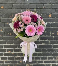 Букет цветов из:  Герберы и Хризантемы в Дубовской