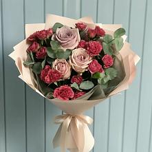 Букет цветов из:  Гвоздики и Розы в Дубовской