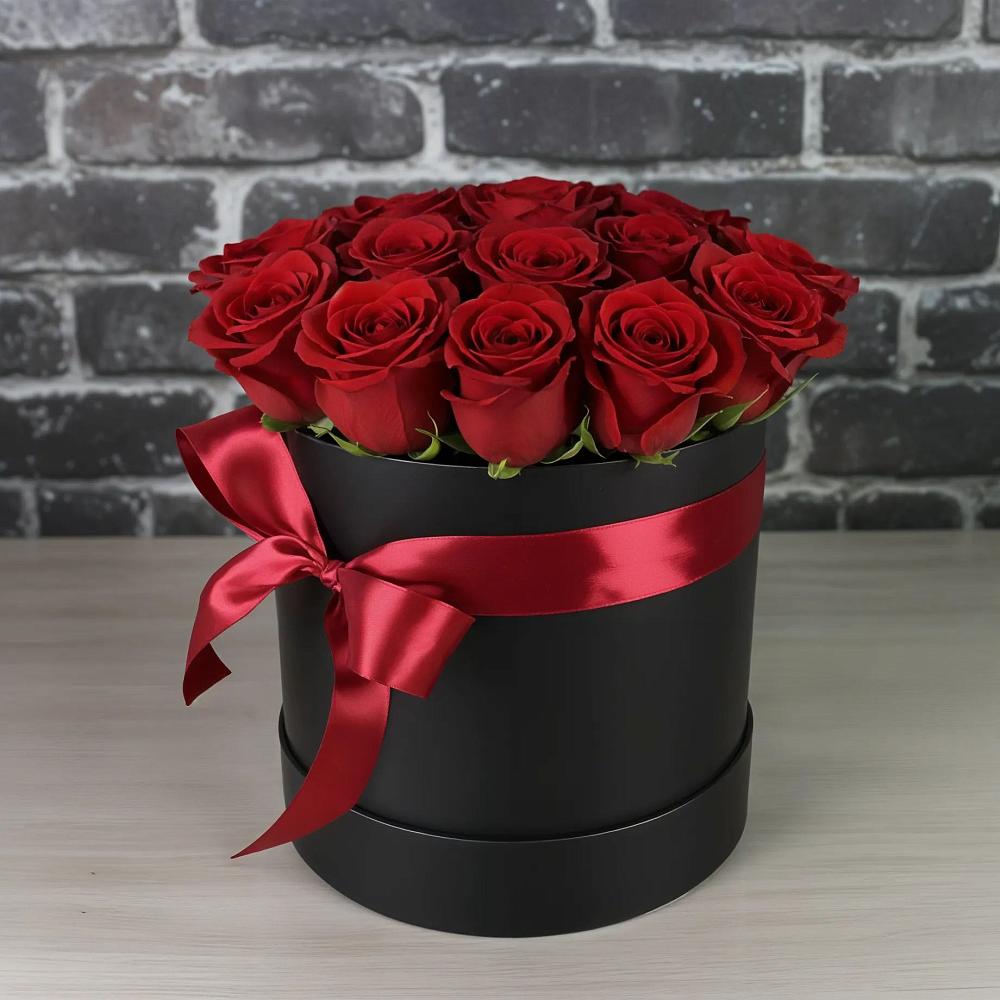 Цветочная композиция из Розы в шляпной коробке в Дубовской